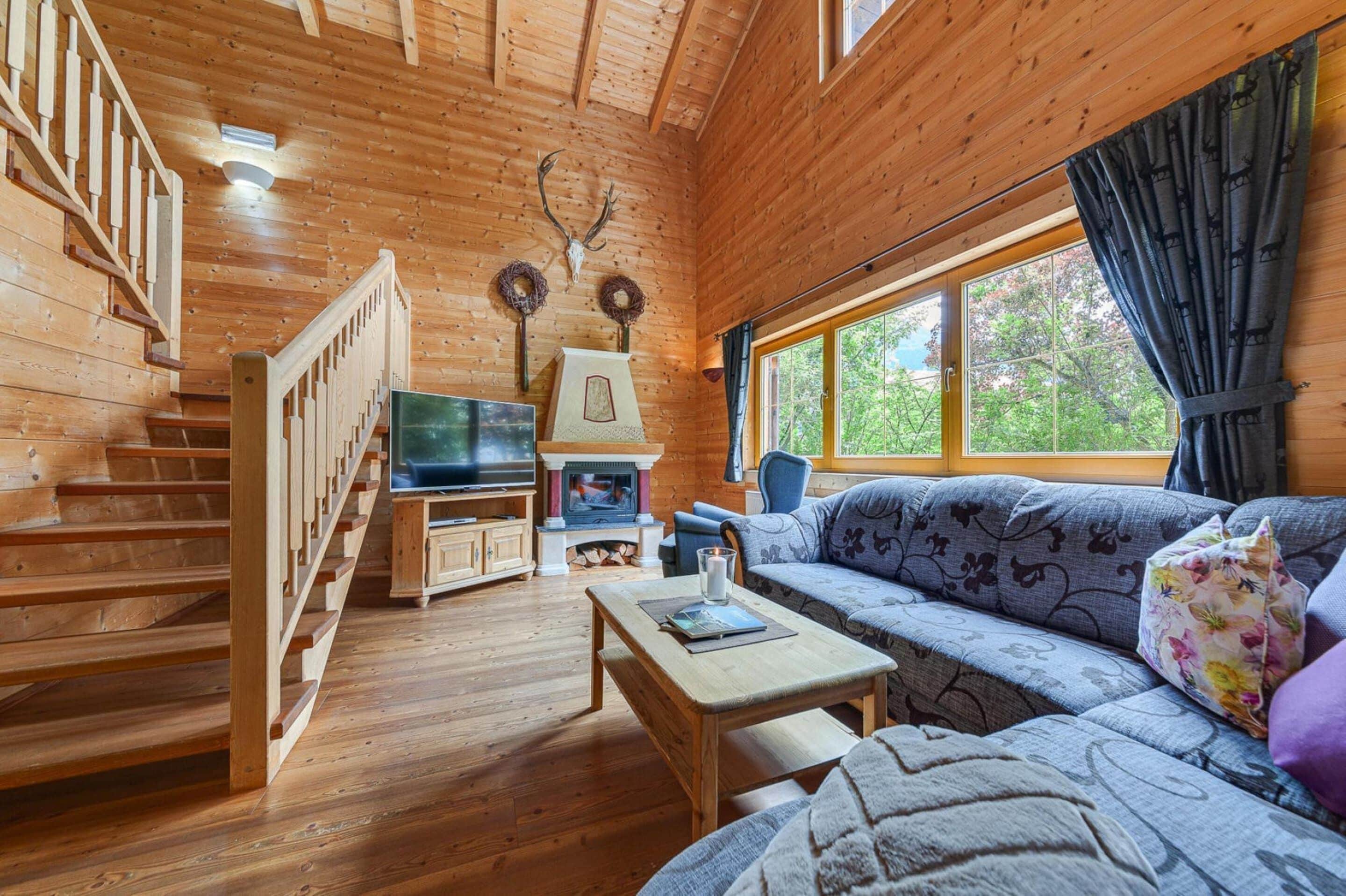 Deluxe-Chalet, 5 Schlafzimmer | Wohnzimmer | DVD-Player