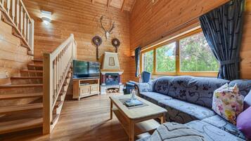 Chalet Deluks, 5 kamar tidur | Ruang keluarga | Pemutar DVD