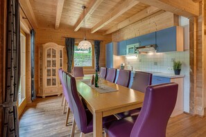 Dining - Chalets Almdorf Zillertal, Fugen (Fuegen)