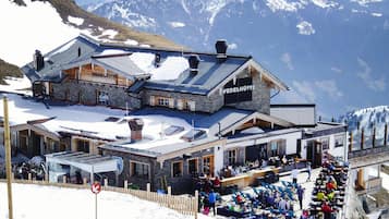 Chalé elite, 5 quartos | Fachada