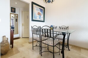 Classic-lejlighed - 2 soveværelser | Spiseområde