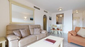 Unclassified image, 4 of 56, button - Apartment With Communal Pool in the Heart of the Costa del Sol (Mijas)