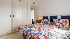Unclassified image, 3 of 56, button - Apartment With Communal Pool in the Heart of the Costa del Sol (Mijas)
