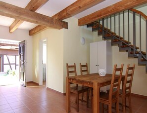 Dining - Farmstay Neuendorfkrug, Lutow (Luetow)