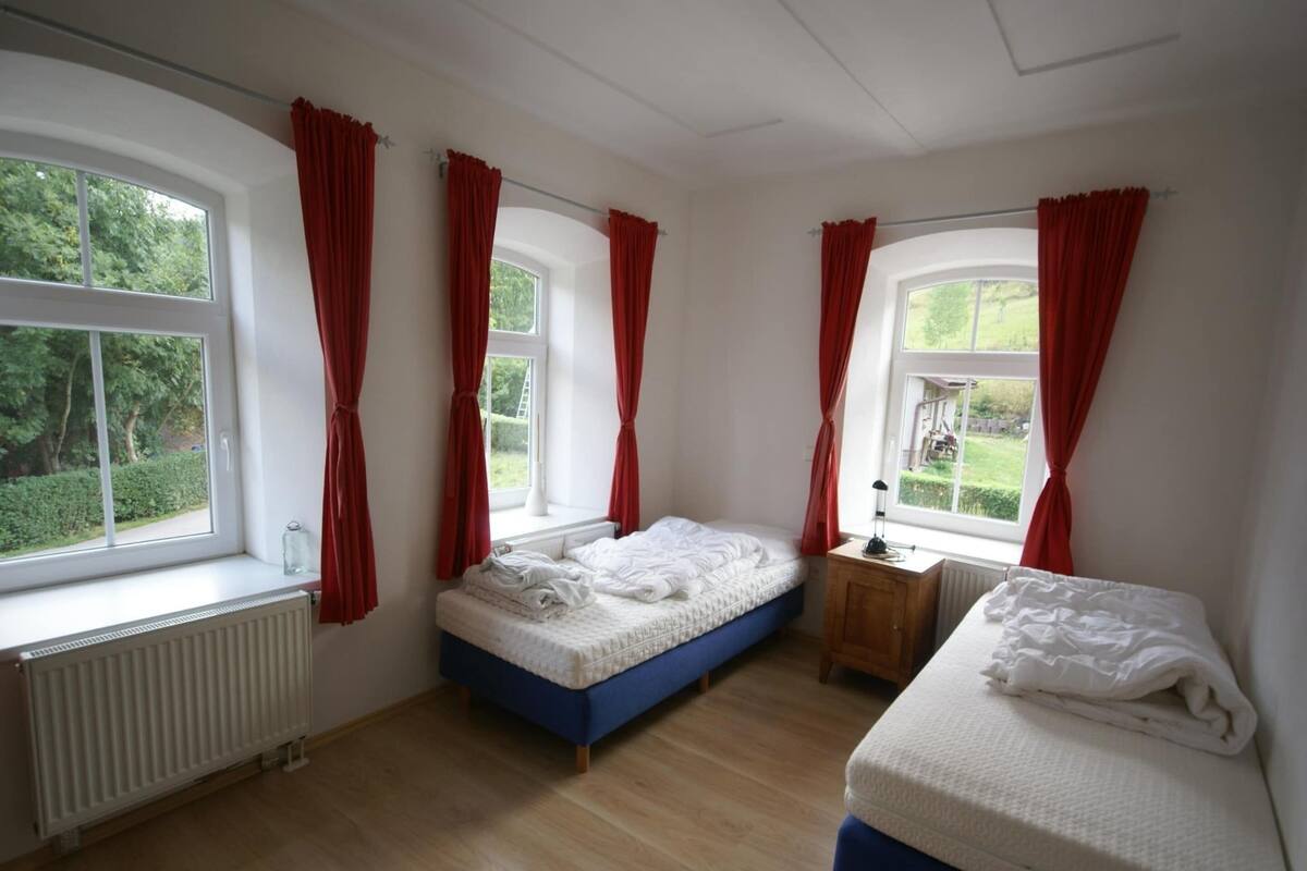 Classic House, Multiple Bedrooms | 15 bedrooms, individually furnished, bed sheets
