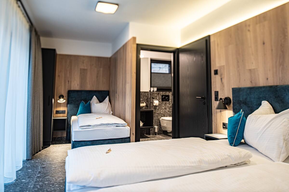 Elite House, 2 Bedrooms | 14 bedrooms, bed sheets