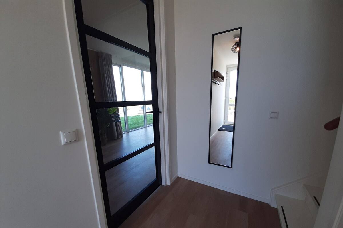 Casa romântico, 5 quartos | Recepção