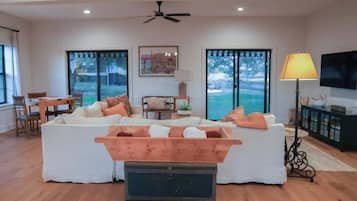 Télévision, espaces bureaux