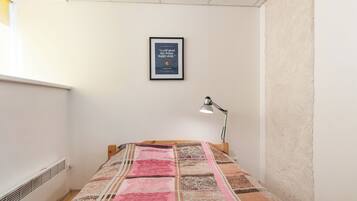 2 slaapkamers, een strijkplank/strijkijzer, gratis wifi