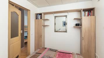 2 Schlafzimmer, Bügeleisen/Bügelbrett, kostenloses WLAN