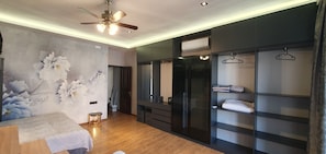 Family Apartment, Balcony, City View | 2 bedrooms, iron/ironing board, free WiFi - The Pearl of Nizami Street (Baku)