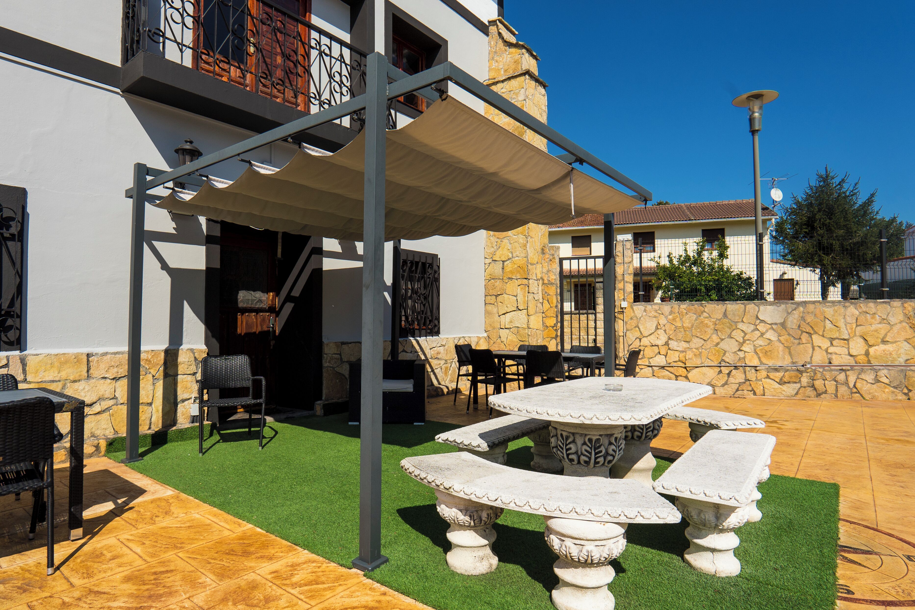 Family Apartment, Garden View | Terrace/patio