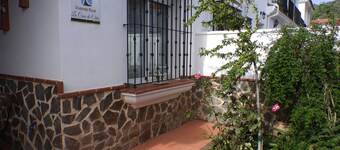 LA CASA DE ELIAS, a space out of time.