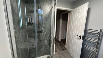 House | Bathroom | Shower, hair dryer, towels