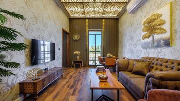 Phòng Suite Deluxe, ban công | 2 phòng ngủ, phòng cách âm, truy cập Internet không dây miễn phí
