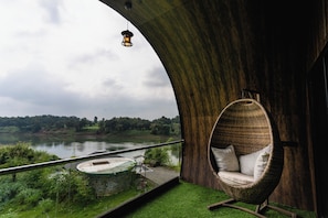 Barrel Room | Desk, bed sheets