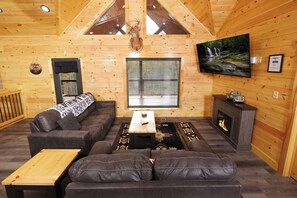 Smart TV, fireplace, video games - Rollin' in the Mountains (Sevierville)