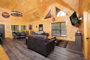 تلفزيون ذكي، مدفأة، ألعاب فيديو