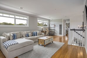 智能電視、壁爐