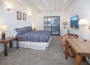 2 soverom, skrivebord, wi-fi (inkludert) og sengetøy