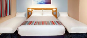 Travelodge Llanelli Cross Hands