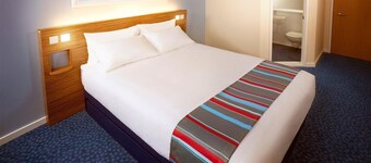 Travelodge Llanelli Cross Hands