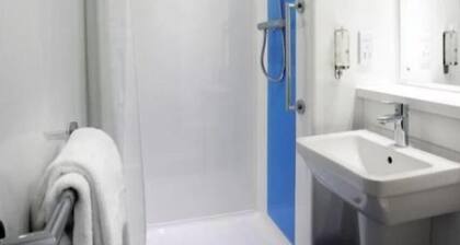 Travelodge Llanelli Cross Hands