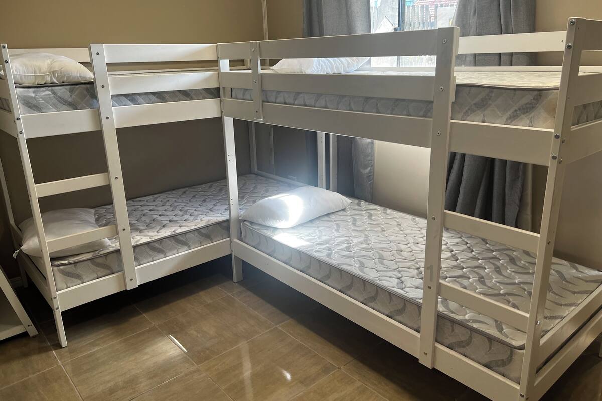 WiFi (free), bed sheets