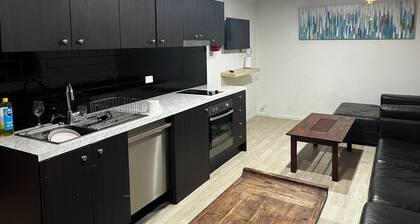 The Palm Hamilton Backpackers