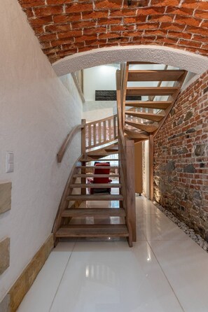 Interior - Luxurious apartment with sauna -20 minutes to the center and yet quiet (Wien)