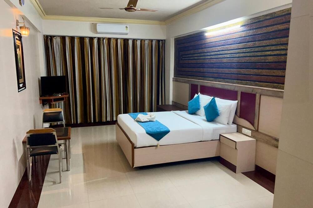 The Grand Krishna Rooms