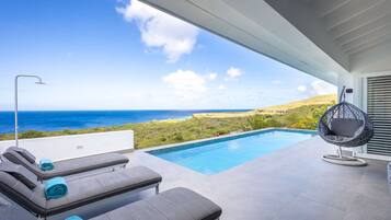 Villa | 4 bedrooms, Internet