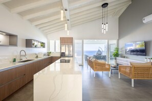 Villa | 4 bedrooms, Internet