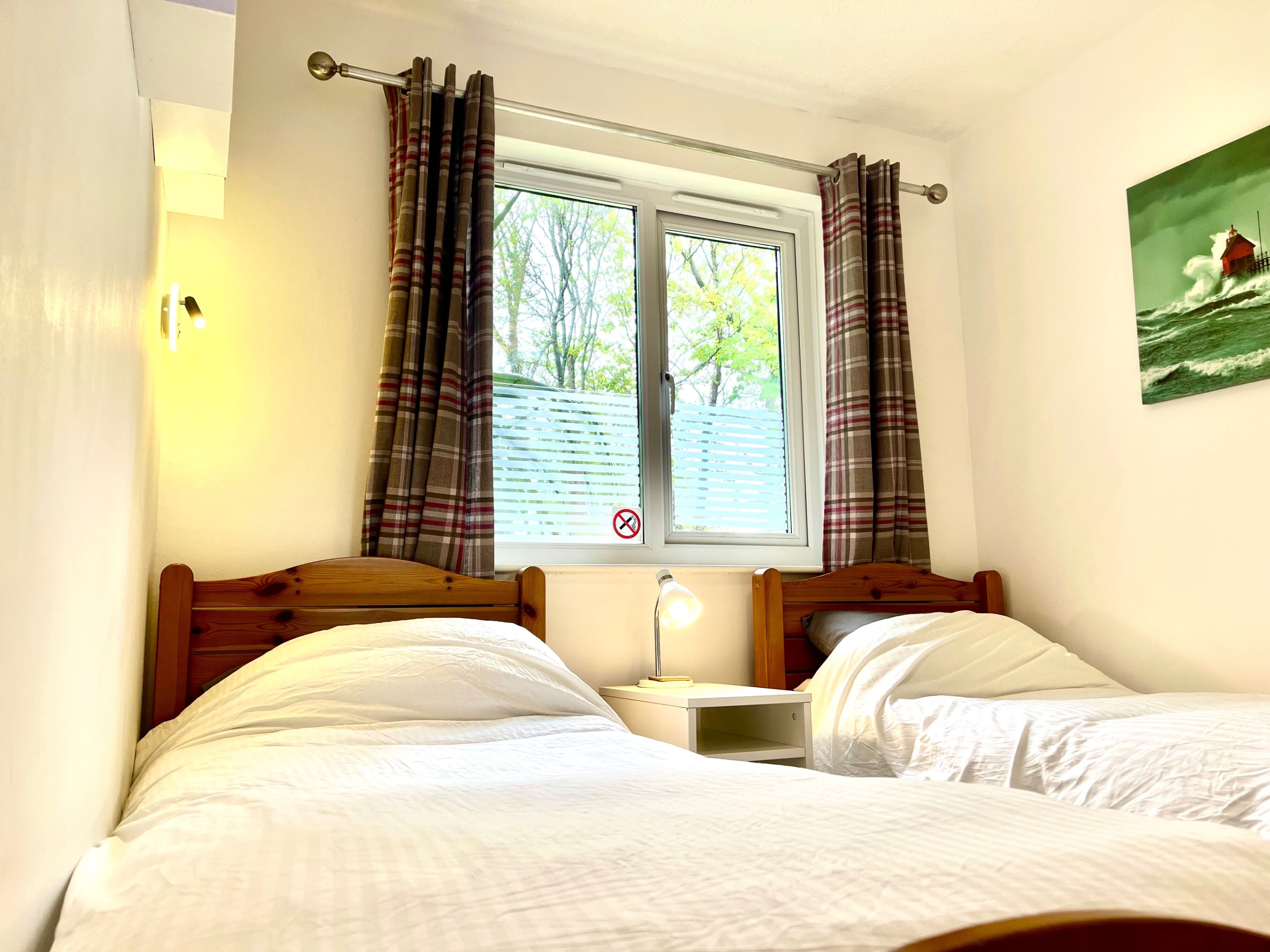 2 bedrooms, iron/ironing board, free WiFi, bed sheets