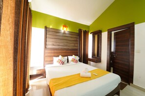 Espacio para trabajar con laptop y wifi gratis 