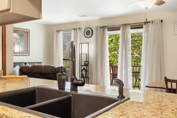 Interior - Banta House Retreat at the Pointe (Branson)