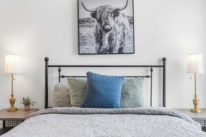 1 slaapkamer, een strijkplank/strijkijzer, reisbedje, wifi