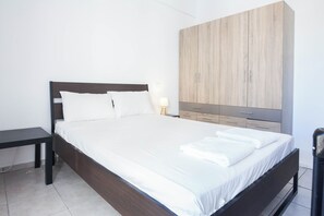 1 bedroom, iron/ironing board, free WiFi