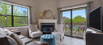 Highland Hideaway - Branson - Local Attractions, On-site Amenities & More!