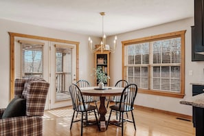 Dining - Cozy Pines Cabin | Gated Community | Pool + Golf Course | Near SDC (Branson West)