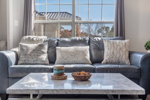 Living area - Brookside Retreat w/ Amenities Galore! (Branson)