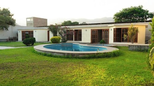 Large house Roca Blanca Huachipa