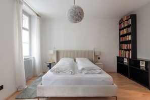 2 Schlafzimmer, Bügeleisen/Bügelbrett, Reisekinderbett, kostenloses WLAN