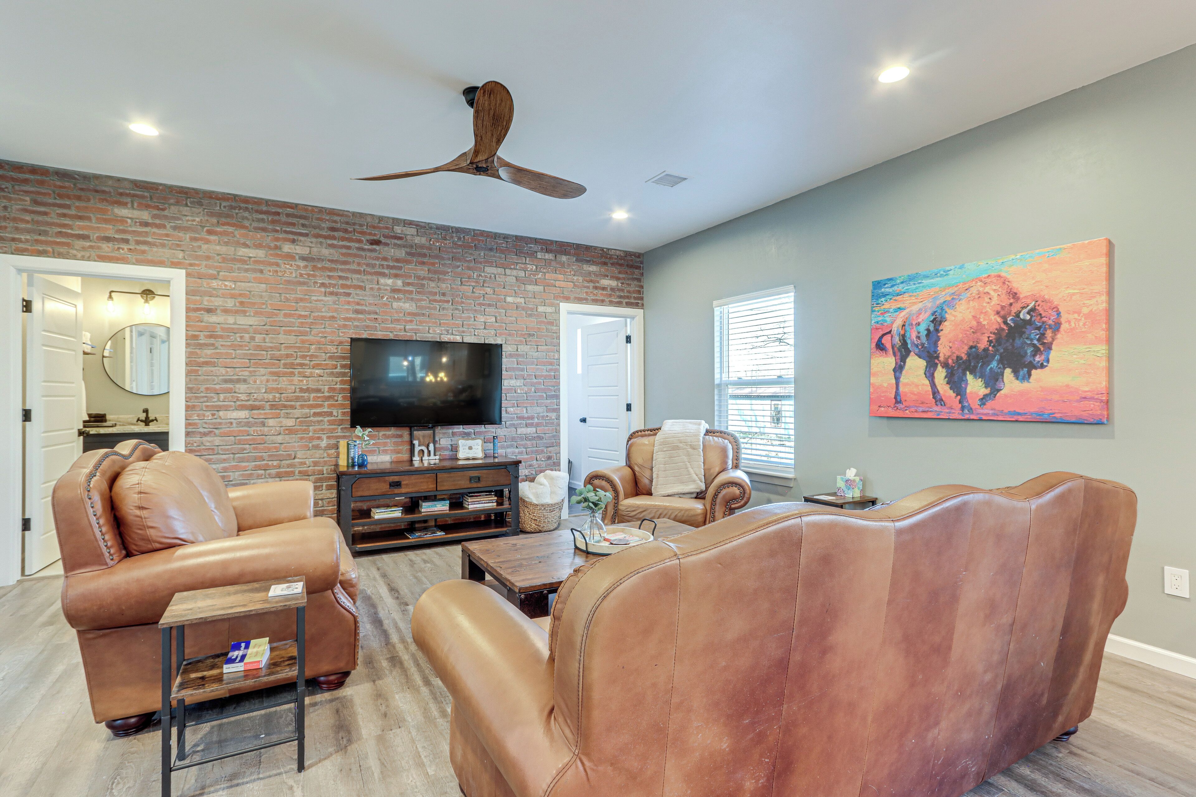 House (3 Bedrooms) | Front of property