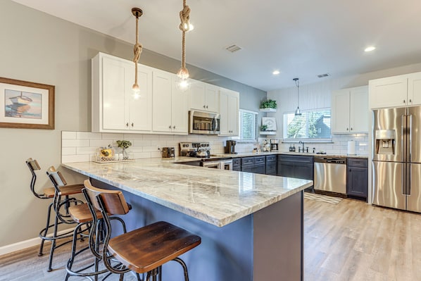 House (3 Bedrooms) | Interior