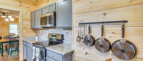 House (2 Bedrooms) | Interior