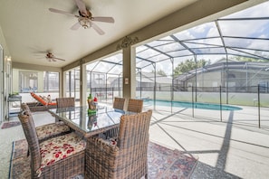 Interior - 5 Mi to Disney: Ideal Family Getaway w/ Theater! (Kissimmee)