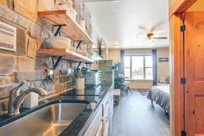 Apartment (0 Bedroom) | Interior