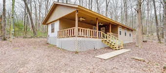 Heber Springs Cabin w/ Deck: 3 Mi to Sugarloaf Mtn