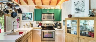 Riverside Retreat in Crosby: Pet Friendly!